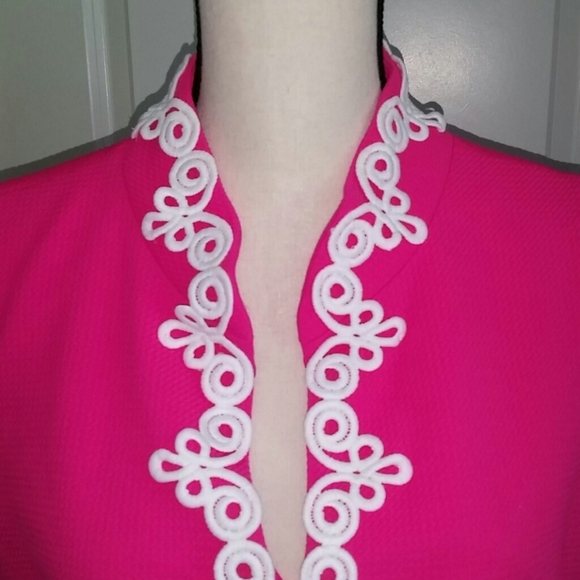 Lace trim sleeveless sheath - Picture 3 of 4